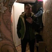  ,  Denis, 34