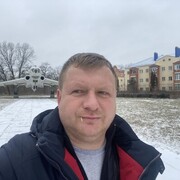  ,  Alex, 45