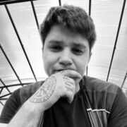  ,  Viktor, 27