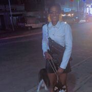  Cotonou,   Queen, 32 ,   ,   