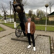  ,   Anton, 48 ,   , 