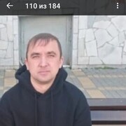  ,  Artur, 40