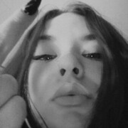  ,   Violetta, 21 ,  