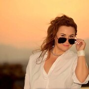  ,   Veronika, 37 ,  