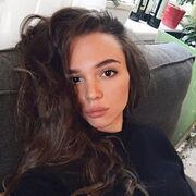  , 