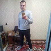  ,  Ruslan, 32