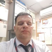  ,   Denis, 40 ,   c 
