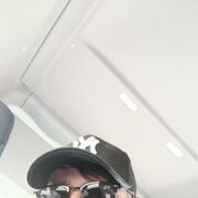  ,  Niko, 31