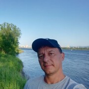  ,   Maksim, 44 ,   ,   , c , 