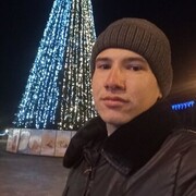  ,  Muhriddin, 25