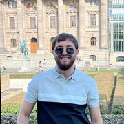  ,   Ali, 32 ,   ,   
