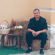  ,  Sasha, 28