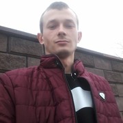  ,  Serhij, 33