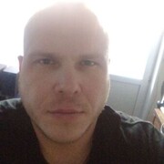  ,  Ujk, 39
