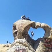  ,  Elbek, 32