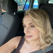  ,  Nika, 42