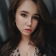  ,  Alena, 26