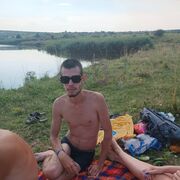  ,  Volodya, 28