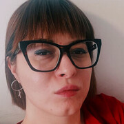 ,   Julia, 33 ,   