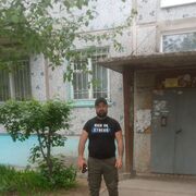 ,   Hovo, 39 ,   ,   