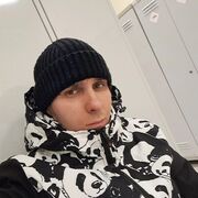  ,  Maksim, 27