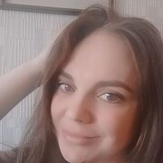  ,   Angelina, 33 ,   c 