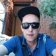  --,   Max, 42 ,   ,   