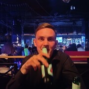  ,   Mikhail, 28 ,   ,   , c , 