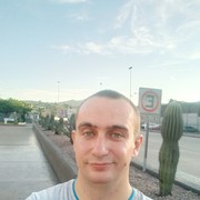   &#128522;