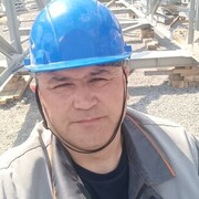  ,  Sanjarbek, 41