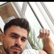  ,  Elyar, 24