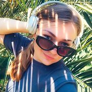  , Roxana