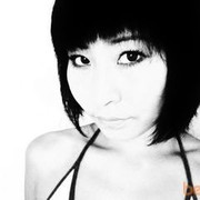  ,   Artistka, 38 ,   