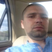  ,  Viktor, 31