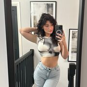  , 