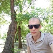  ,  Igor, 36