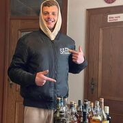  ,   Nikls, 26 ,   ,   