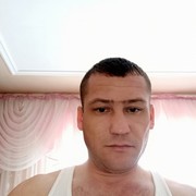  ,  Andrei, 37