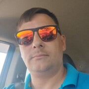  ,   Valentin, 37 ,   ,   