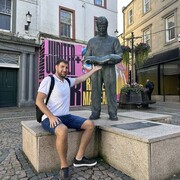  Newarthill,   Viktor, 41 ,   ,   