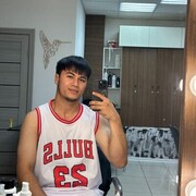  ,  Doniyor, 25