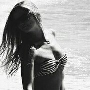  ,  Nina, 28