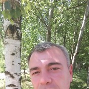  ,  Dato, 44