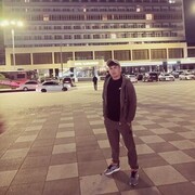 ,  Umit, 23