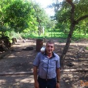 ,   Artur, 45 ,  