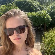  ,  Ksenia, 25