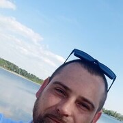  ,  Aleks, 32