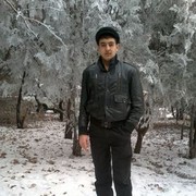  ,  Arman, 33