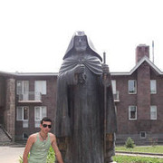  ,   Armen, 32 ,  