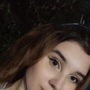  ,  Yana, 24